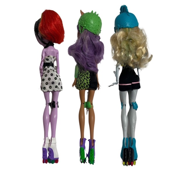 MONSTER HIGH - Roller Maze Dolls Lagoona Blue Operetta Clawdeen Wolf Lot Fashion - Picture 2 of 4